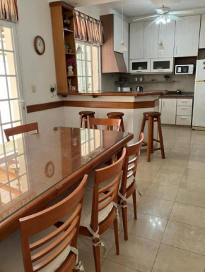 Casa céntrica para 8 personas San Nicolás de los arroyos